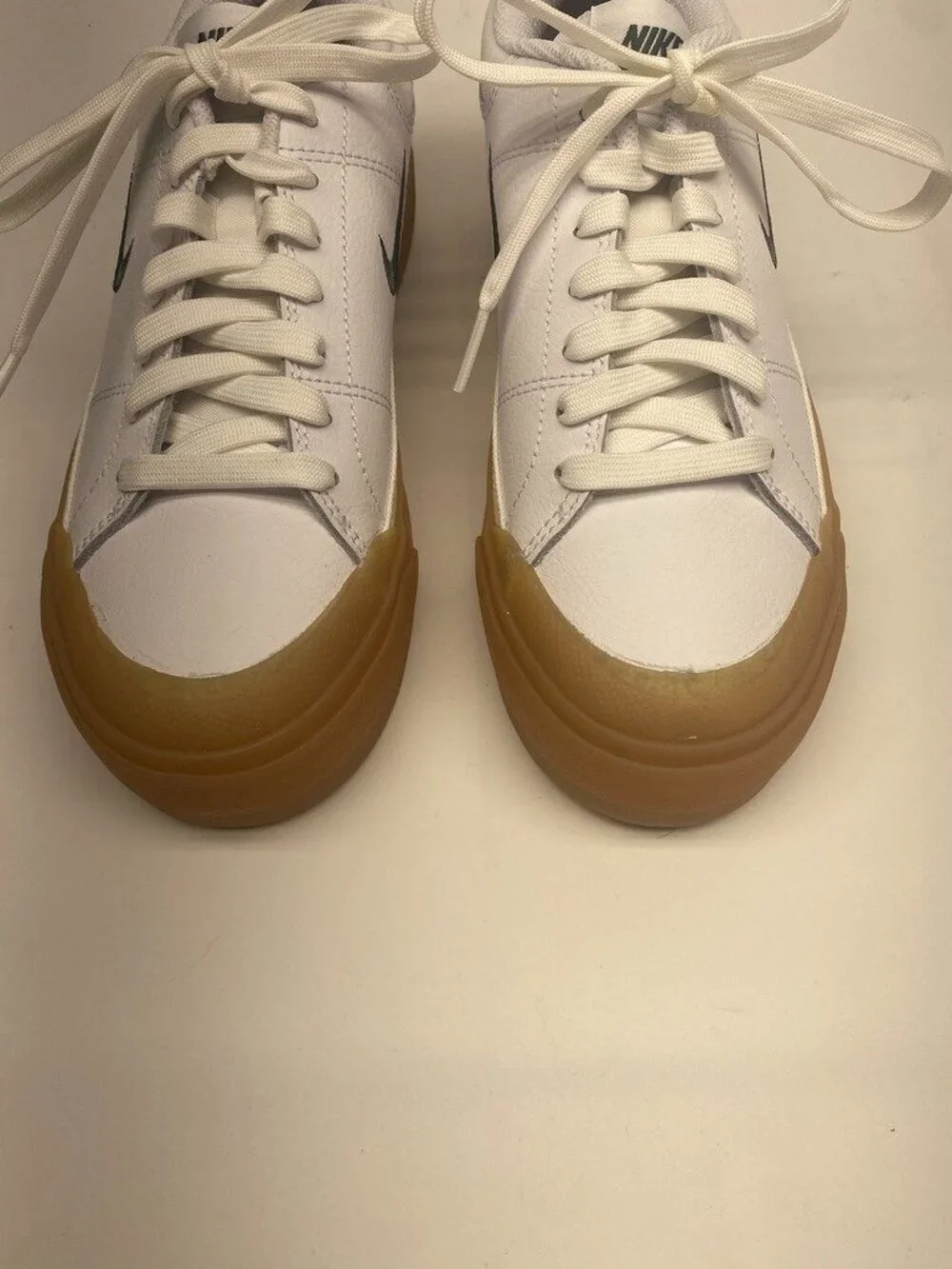 Nike Womens Court Legacy Lift White Gum Sole Platform Shoes  Sz 8.5
